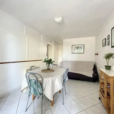 3143-t2 A 400m De La Apartment *